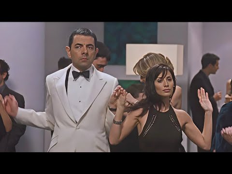 Johnny English dance scene