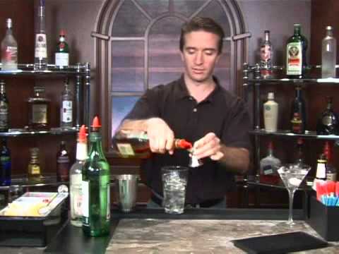 How to Make the Dolly O'Dare Mixed Drink