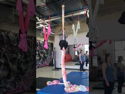 Aerial Silks - Invert for beginner