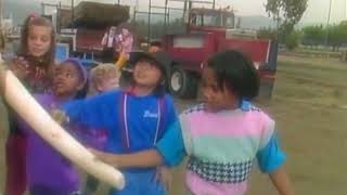 Kidsongs - Strolling Through The Park (A-capella)