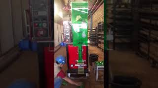 Download lagu MESIN PENGEMAS MINYAK TANAH mp3 Download lagu MESIN PENGEMAS MINYAK TANAH mp3