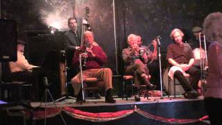 Ev Farey & Friends  "I'm Confessin'"