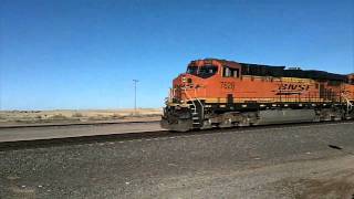 preview picture of video 'BNSF horn show @ Vaughn, NM'