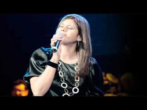 Girando hacia Ti  -  Marcela Gándara.