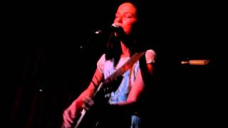 Meiko - Raincoat Song (Hotel Cafe 12.15.2012)