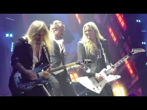 Trans-Siberian Orchestra "Christmas Dreams" Russell Allen live 12/17/25 Albany, NY (6) TSO