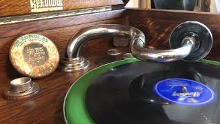 A story untold - The Crew Cuts. Rexonola 55 gramophone