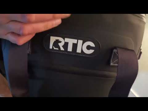 RTIC 20 Can Soft Cooler Black