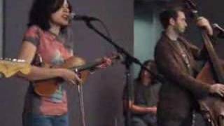 Carrie Rodriguez \ 2 @ The Apple Store 041407
