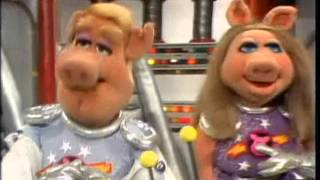 The Muppet Show Compilations - Episode 40: Pigs in Space (Part 1)