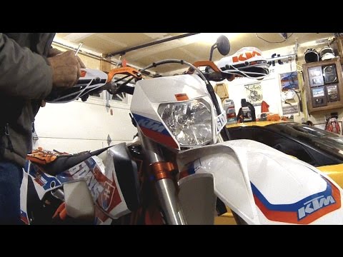 2016 KTM 300 XC-W 6 Days Slovakia - Mounting KTM Powerparts Probend CRM Handguards