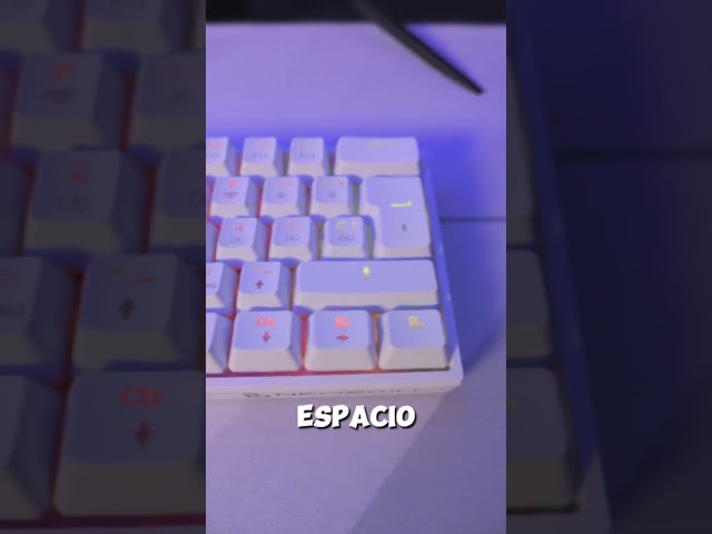 Vídeo relacionado con NEWSKILL Pyros Pro Teclado Gaming 75% RGB inalámbrico/Bluetooth/Cable Outemu Red Hotswap - Color Negro