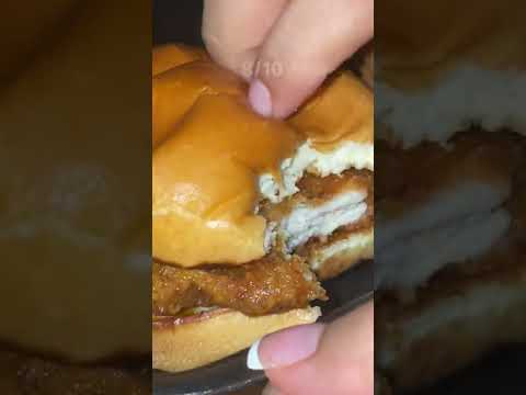 Finally tried the Wingstop Chicken Sandwich! #foodie