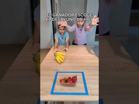 Juego para Escoger el Desayuno 🍓🍌🥣😱 #sisomosgemelos #juegos #recetas #challenge #retos