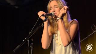 Eveline Vroonland -  Safe & Sound - Live at Talent Sessions 4.9.2013
