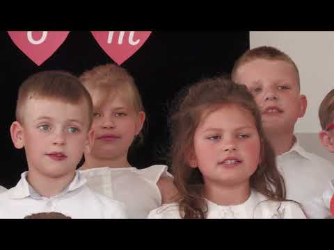 Uczniowie klas I Szkoły Podstawowej Zespołu Szkół w Michałowie dla swoich Mam!