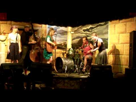 The Race Is On **BONNIE & the CLYDES**