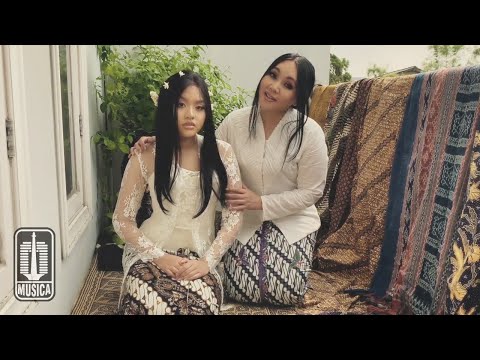 Dewi Gita & Naja - Melati Suci (Official Music Video)