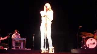 One Way Ticket / Nothin' 'Bout Love Makes Sense / Commitment - medley by LeAnn Rimes (11/13/12)