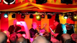 OUT ON THE WESTERN PLAIN - WILKO JOHNSON + NORMAN WATT-ROY   @ THE RAILWAY 30.10.13 - MVI 8720