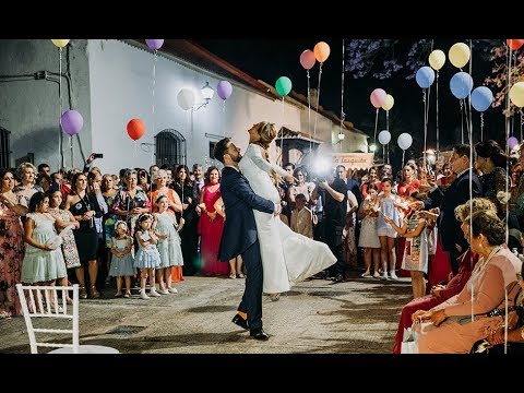 Preboda + sde Rafa y Tere (sme day edit) video proyectado antes del baile