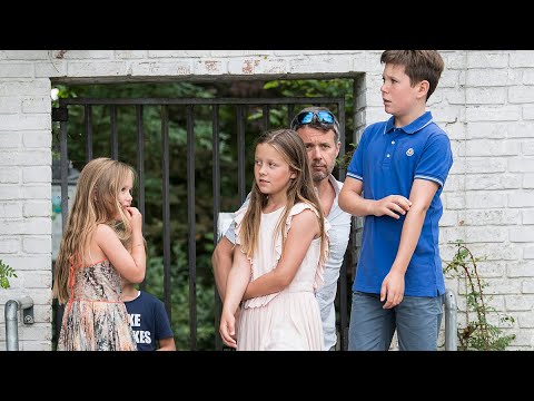 Prinsesse Josephine og familien overrasker i Gråsten