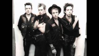 The Clash - (White Man) In Hammersmith Palais (The Essential Clash)