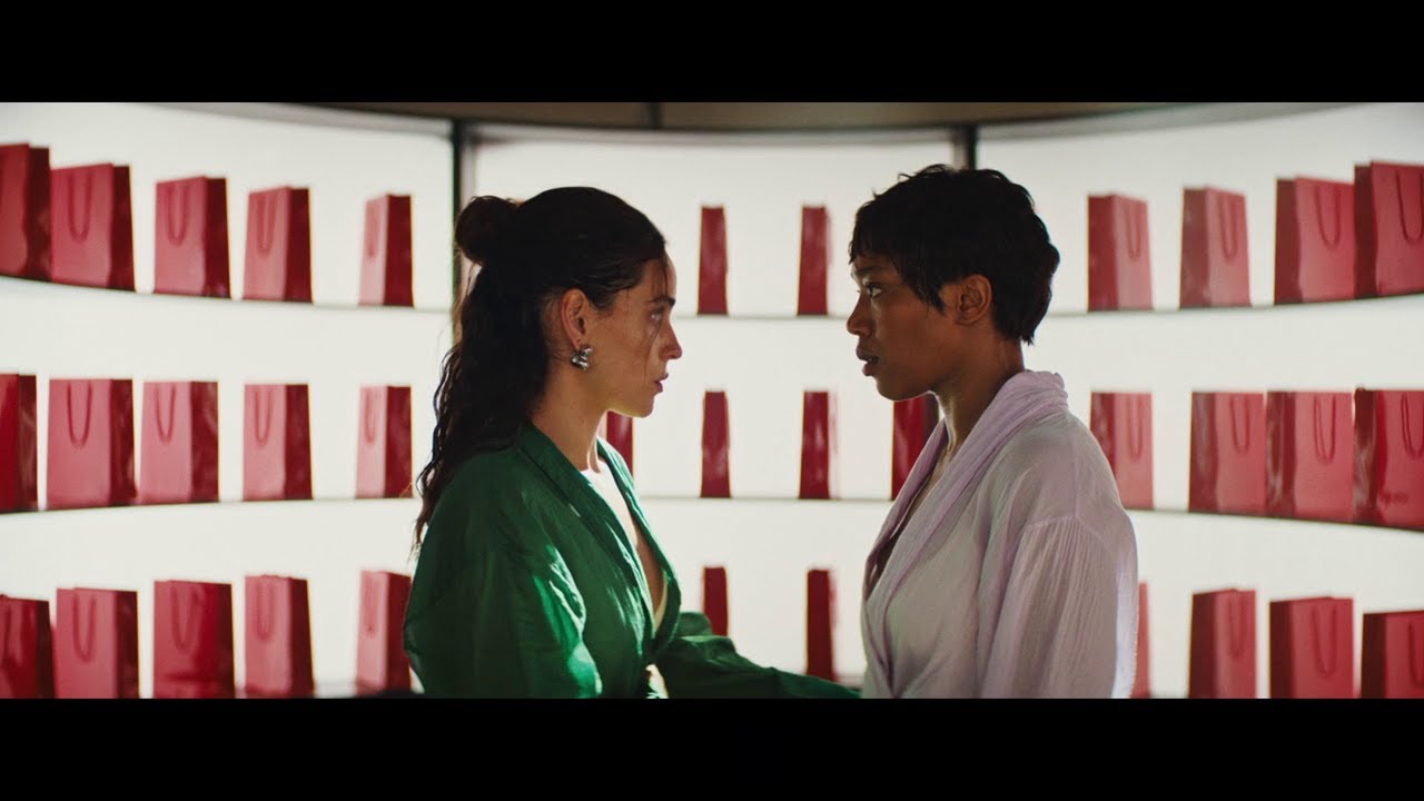 trailer Oficial