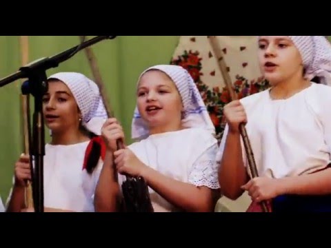 STARÝ PODDVOROV-Dětský folklorní soubor Kordulka a CM Matěje Kůrečky