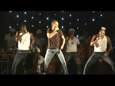 BANDA NO STYLLO - CHICLETE FERREIRA - EM MARACÁS