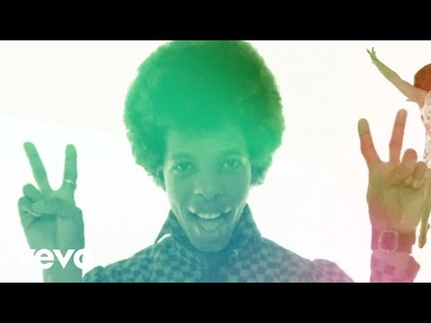 Sly & The Family Stone - Everyday People (Official Video) online metal music video by SLY AND THE FAMILY STONE