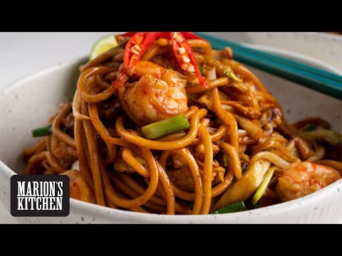 Indonesian Mee Goreng Noodles - Marion's Kitchen