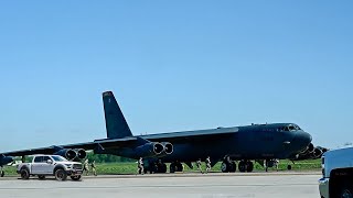 The Secret Behind the Emergency Takeoff from US B-52 Bomber is revealed
