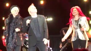 The B-52&#39;s - Love In The Year 3000 Live in Houston, Texas