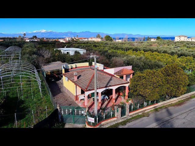 VILLETTA CON GIARDINO – Rif. 2302