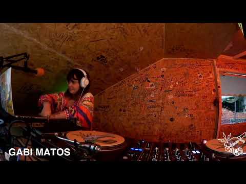 Gabi Matos @NaManteigaRadio