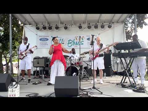 Promotional video thumbnail 5 for Denise Davis and the Motor City Sensations
