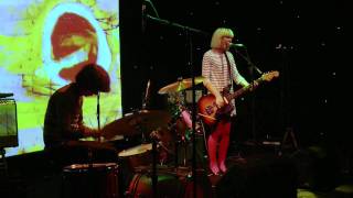 The Lovely Eggs - Don't Look At Me (I Don't Like It)