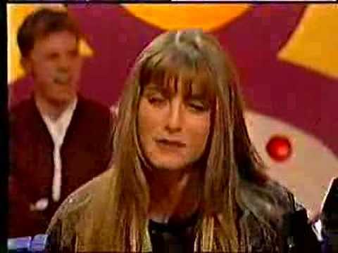 Rod Hull attacks Snoop Dogg, but Snoop fights back