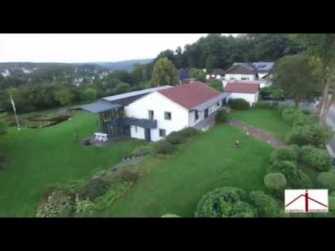 Wohnhaus mit imposantem Glashaus in Kierspe