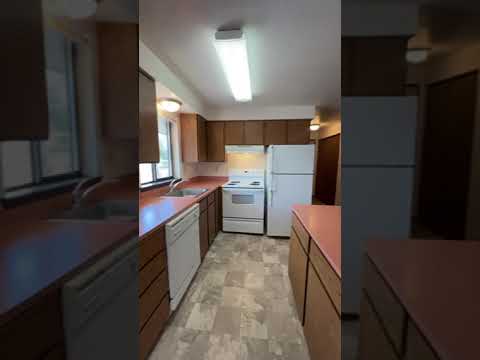 g1215 - Video 2 of 2