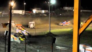 preview picture of video 'Canaan Dirt Speedway Modified Feature 5-20-2011'
