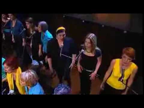 Amazing choir (Perpetuum Jazzile) uses their hands to simulate storm