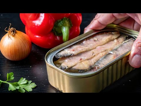 Sardynki i cebula są smaczniejsze niż mięso! Szybkie, łatwe i pyszne śniadanie