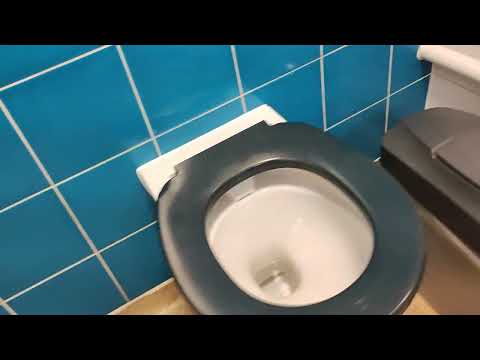 Kings Statue Public Toilets Weymouth