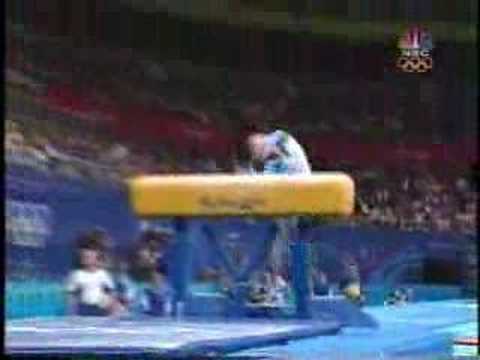 Yelena Zamolodchikova - 2000 Olympics Team Finals - Vault 1