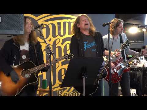 SOUL ASYLUM - Freeloader (Acoustic Live) In-Store Down In The Valley - Golden Valley, MN 26 Sep 2024