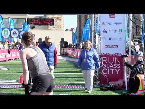Dude In 36th Place Ruins This Women's Marathon By Running Thru Her Finish Line Tape