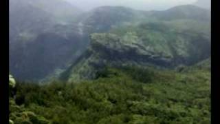preview picture of video 'valparai ,Tiger valley'