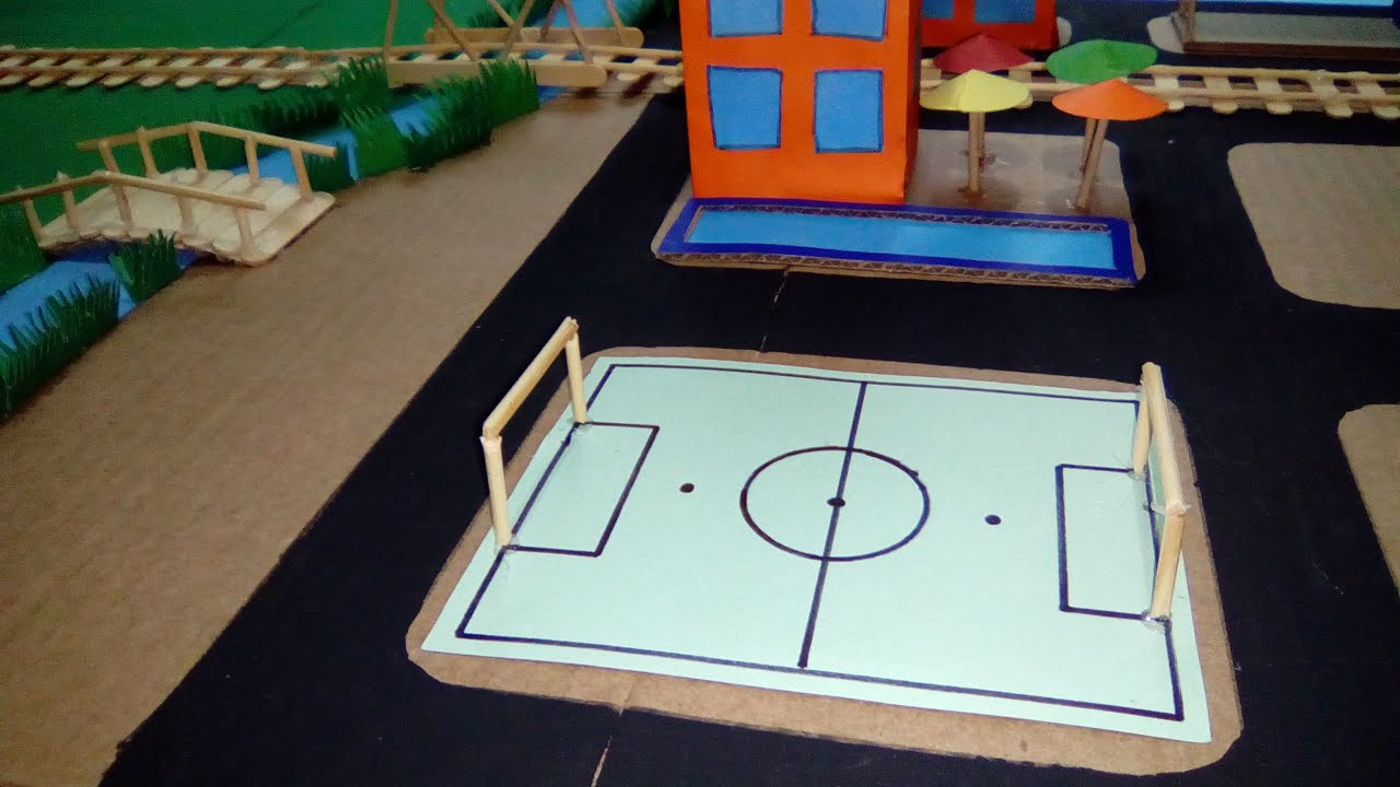 Vídeo 10 | Como fazer o campo de futebol da MAQUETE diy | modelo de cidade miniatura com recicláveis